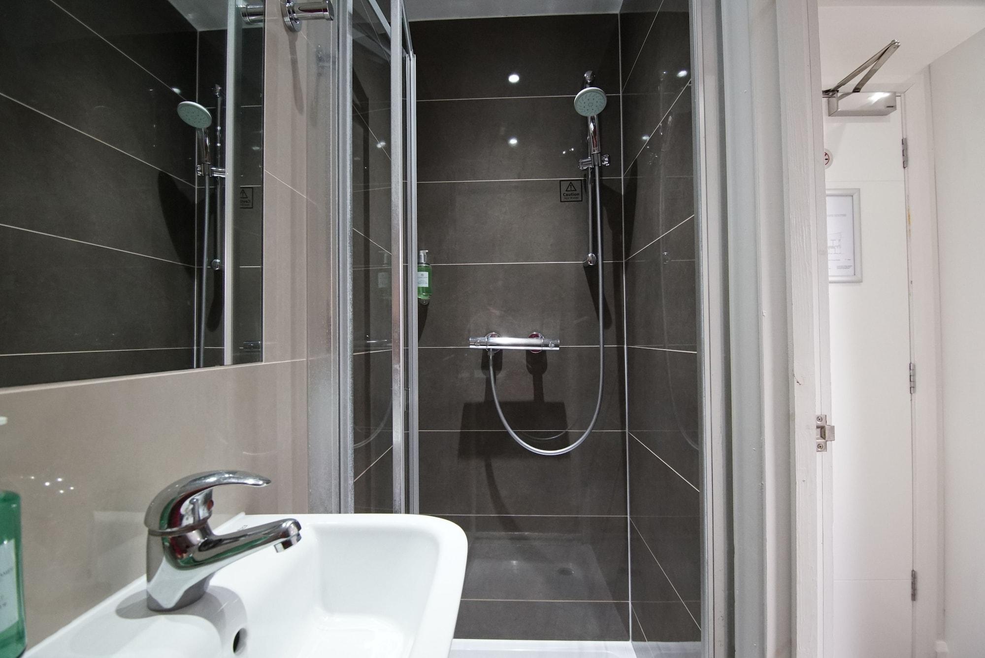 Chiswick Rooms London Exterior photo