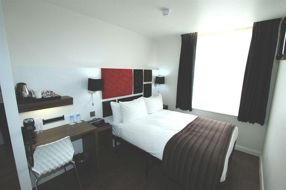 Chiswick Rooms London Exterior photo